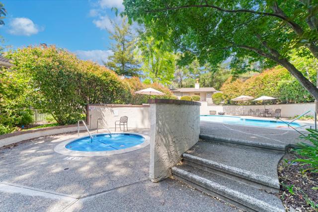 536 Sand Hill Circle, Menlo Park CA: https://media.crmls.org/mediaz/efb56097-23f4-4d42-ad09-9ea936785d50.jpg
