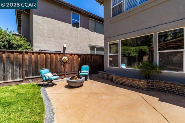 113 St Laurent Ct, Martinez CA: https://media.crmls.org/mediaz/efb595af-eae8-44d6-abcf-f95bddf04786.jpg