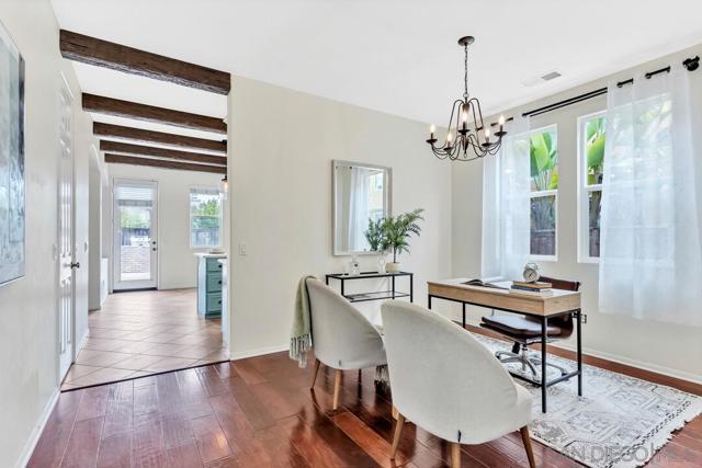 1531 Quiet Trail Dr, Chula Vista CA: https://media.crmls.org/mediaz/efb645ca-b78d-4444-a76e-a63b681f2359.jpg