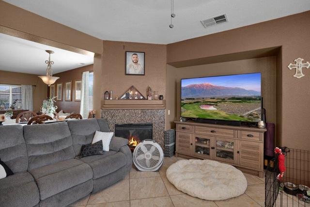 83554 Big Bear Place, Coachella CA: https://media.crmls.org/mediaz/efb6f326-f8c5-4a7d-879f-3550292e21e0.jpg