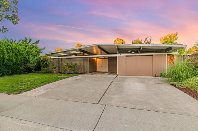 1156 Shenandoah Drive, Sunnyvale CA: https://media.crmls.org/mediaz/efb75fb1-7374-4810-b28a-63c42f850e38.jpg