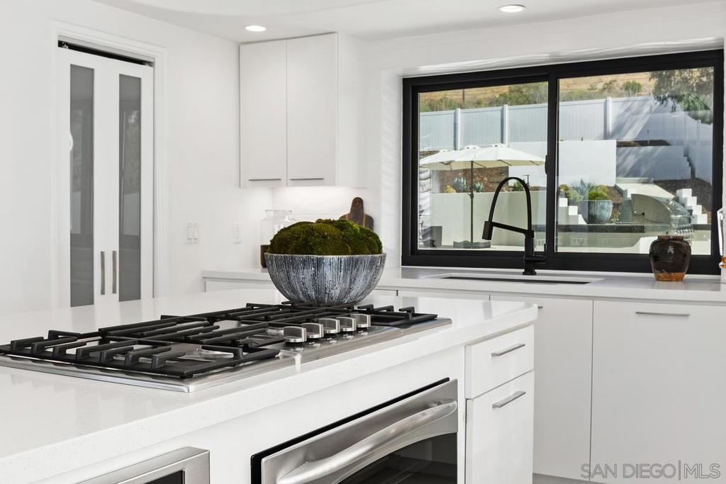 7215 El Fuerte St - photo 18