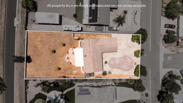 24039 Del Amo Road, Ramona CA: https://media.crmls.org/mediaz/efb7bef0-f9ff-4f90-8d6d-15bcbc33b444.jpg