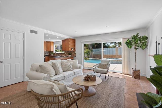 Image 12 of 40 For 1297 Halifax Court