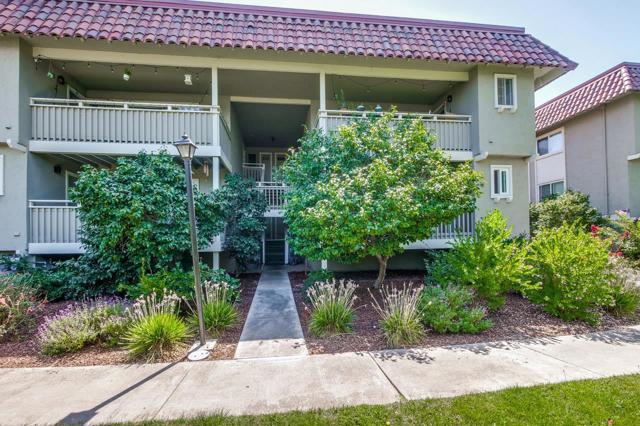 2779 Mauricia, Santa Clara CA: https://media.crmls.org/mediaz/efb99901-2bcc-4f72-a3f4-ead84e2e3e9e.jpg