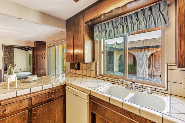 1870 Cushman Street, Hollister CA: https://media.crmls.org/mediaz/efba8763-f89b-4655-9bc5-5dcc0e5e8d92.jpg