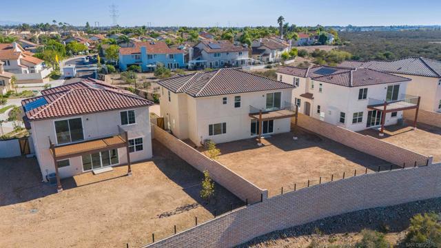 11318 Caminito Rodar, San Diego CA: https://media.crmls.org/mediaz/efbc7813-e663-4ec0-b256-300da09fc94e.jpg