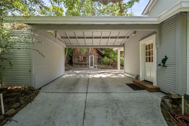 1353 Edgewood Road, Redwood City CA: https://media.crmls.org/mediaz/efbccb20-6f7a-4d52-aeba-df991dcc6486.jpg