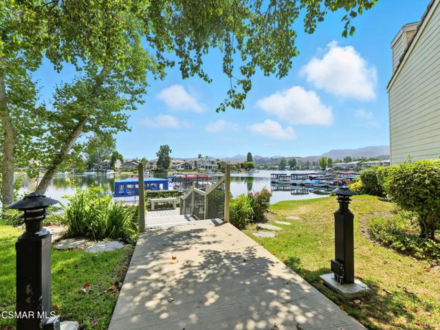 1206 S Westlake Boulevard, Westlake Village CA: https://media.crmls.org/mediaz/efbce442-cf54-484d-b7c2-85202eb6671e.jpg