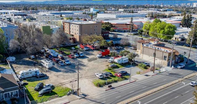 12280 Mabury Road, San Jose CA: https://media.crmls.org/mediaz/efbd8324-0a87-412c-89af-c280c2134653.jpg