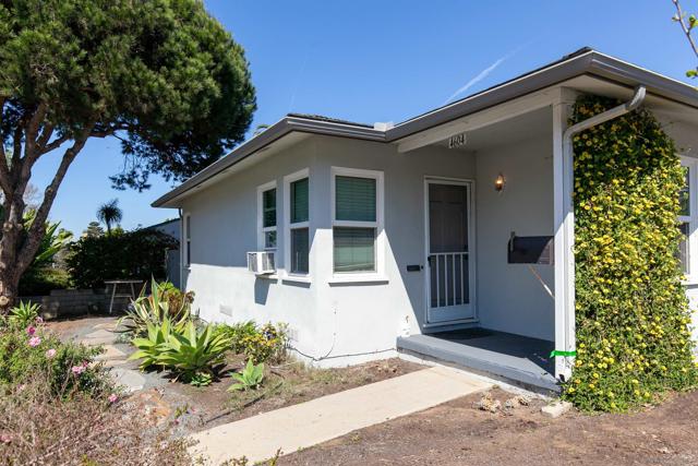 4604 Osprey, San Diego CA: https://media.crmls.org/mediaz/efbef8be-f114-4a9f-9bb4-8b97ddabb7a6.jpg