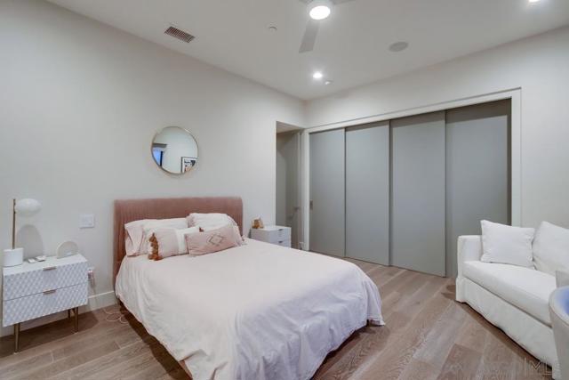 2885 Gate Three Place, Chula Vista CA: https://media.crmls.org/mediaz/efbf03c6-7566-4ce9-912e-7ad6cd4d33d2.jpg