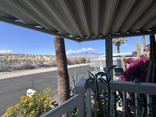 18801 Roberts Rd., Desert Hot Springs CA: https://media.crmls.org/mediaz/efbf3585-3645-4d16-8ea1-1de5860b9b5e.jpg