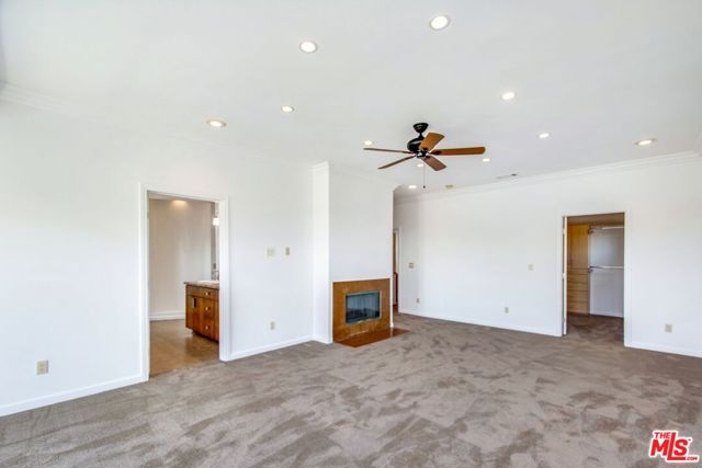 4521 Don Timoteo Drive, Los Angeles CA: https://media.crmls.org/mediaz/efc05a90-d7aa-4feb-ab69-f6831e60ac5e.jpg