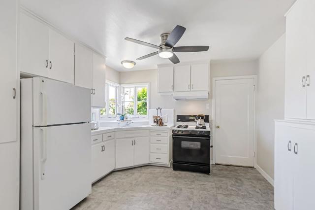 240 Delia Street, San Jose CA: https://media.crmls.org/mediaz/efc08523-1c0b-4168-b5aa-f00dbd6a5914.jpg