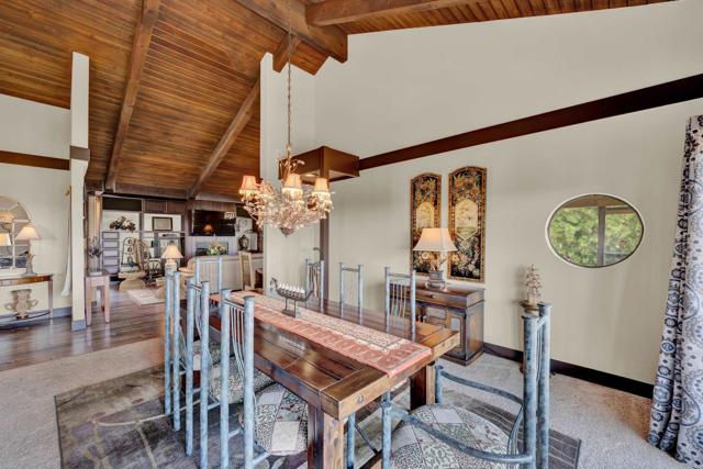 1310 Miracielo Court, San Marcos CA: https://media.crmls.org/mediaz/efc0d295-f2dd-4fce-b695-166b3cd3284b.jpg