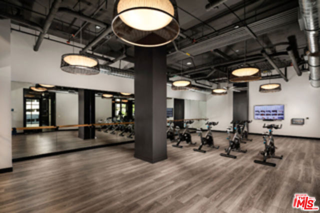 687 S Hobart Boulevard, Los Angeles CA: https://media.crmls.org/mediaz/efc0e346-124b-4fbd-80b7-15cee67b9ed4.jpg