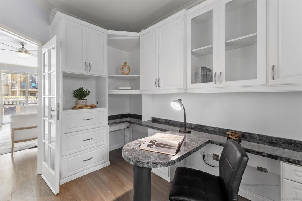 640 Camino De La Reina - photo 2