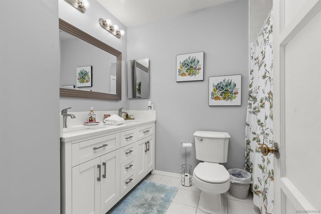 MLS #250036423SD img 16