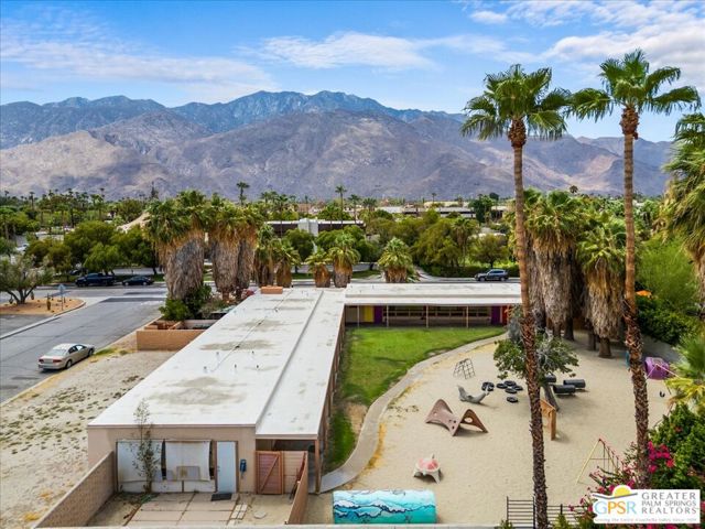 490 S Compadre Road, Palm Springs CA: https://media.crmls.org/mediaz/efc668ea-47b2-4ef9-9e0e-22a690d32610.jpg