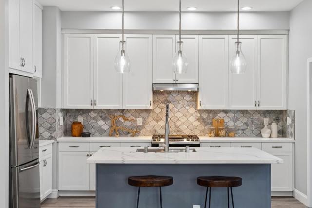 30003006 26th Street, San Francisco CA: https://media.crmls.org/mediaz/efc6a580-a526-4bce-99d7-609cd5b7ed79.jpg