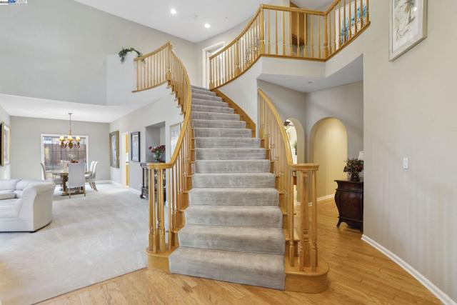 304 AVONDALE LANE, Livermore CA: https://media.crmls.org/mediaz/efc6ac4b-99cd-447f-9a70-e0577ff5e911.jpg