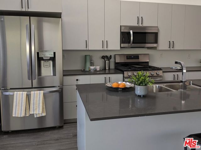 6044 La Prada Street, Los Angeles CA: https://media.crmls.org/mediaz/efc7cdb3-74a3-4292-b5c4-65f4daa0ab45.jpg