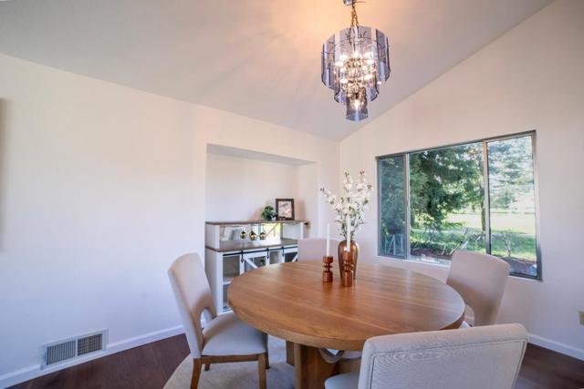 4652 Fairway Drive, Rohnert Park CA: https://media.crmls.org/mediaz/efc85bc2-4cd7-4484-a6b0-bdbff1e1888d.jpg