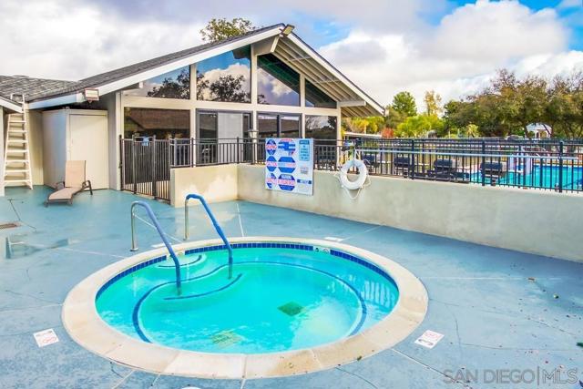 18218 Paradise Mountain Road, Valley Center CA: https://media.crmls.org/mediaz/efc861bb-8b1d-4830-9765-0fd27376f4f9.jpg