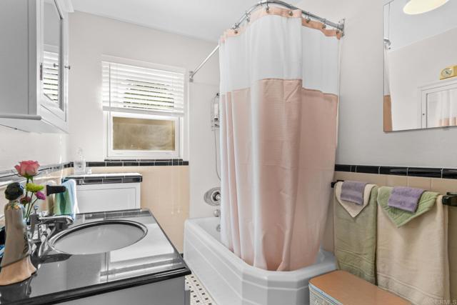 Detail Gallery Image 36 of 73 For 5036 Litchfield Rd, San Diego,  CA 92116 - 3 Beds | 2 Baths