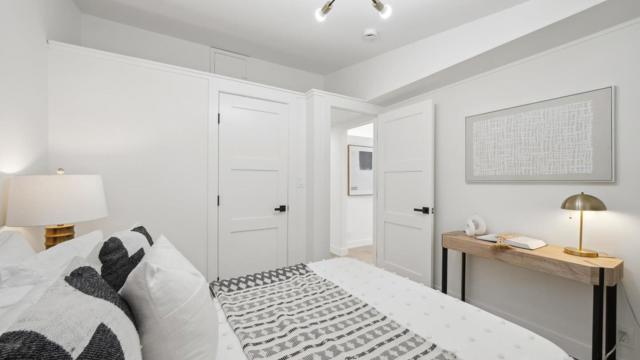 1009 Candlewood Avenue, Sunnyvale CA: https://media.crmls.org/mediaz/efc9659b-a6b4-457c-b56b-54ab16fd09d7.jpg