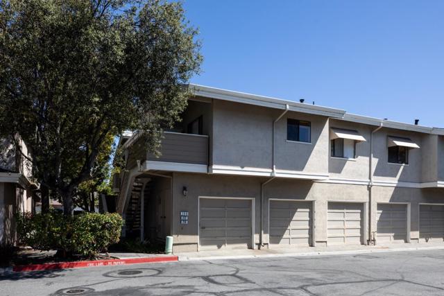 212 Albacore Lane, Foster City CA: https://media.crmls.org/mediaz/efca288e-1392-44e5-a25d-0f94ebe33caf.jpg