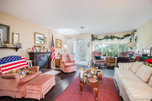 3839 Vista Campana S, Oceanside CA: https://media.crmls.org/mediaz/efcb00b8-4aba-493d-abd4-505b36ef83b2.jpg