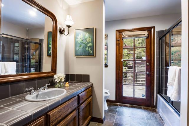 976 Laurel Glen Drive, Palo Alto CA: https://media.crmls.org/mediaz/efcb8812-e151-4785-b955-ba90e88cb9b8.jpg