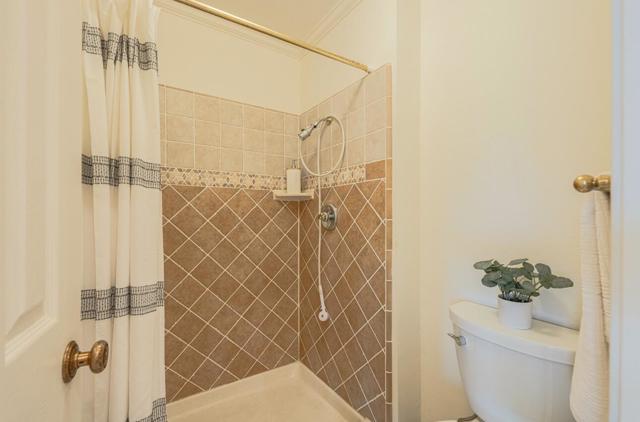 3850 Rio Road, Carmel CA: https://media.crmls.org/mediaz/efcc508c-3033-41c3-8478-5a6b0864ee7f.jpg
