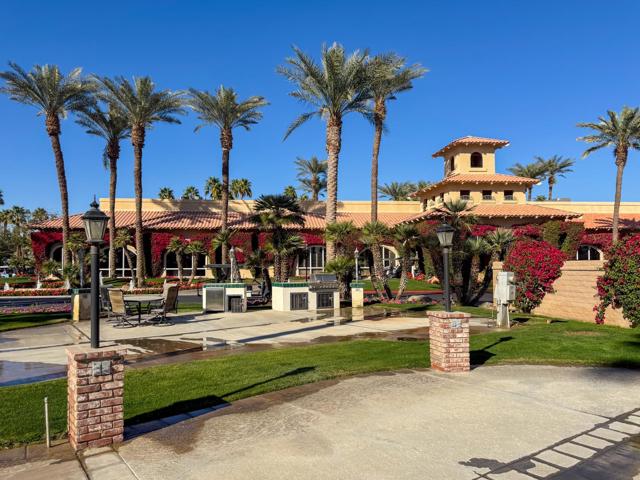80394 Avenue 48, Indio CA: https://media.crmls.org/mediaz/efcc851c-6fff-4481-b183-7c655697c637.jpg