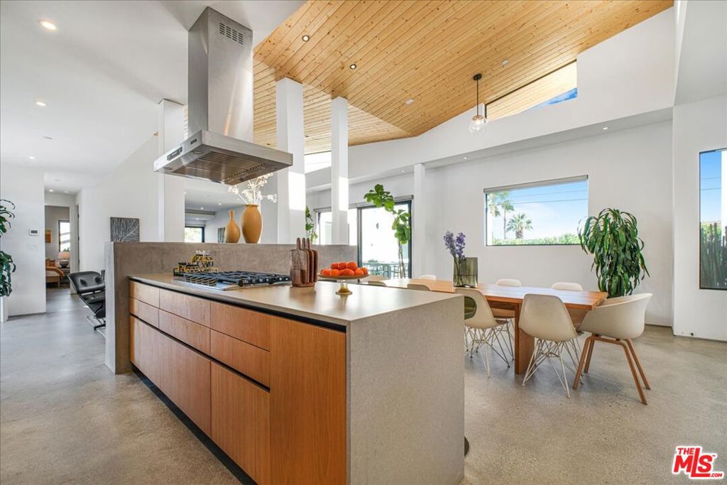 MLS #25627735 image #15