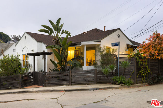 Image 2 for 2958 Swan Pl, Los Angeles, CA 90026