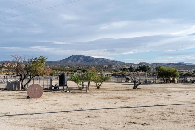 Image 26 of 75 For 40760 Old Highway 80