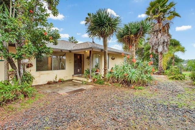 Detail Gallery Image 4 of 74 For 3655 Lupine Ln, Fallbrook,  CA 92028 - 3 Beds | 2 Baths