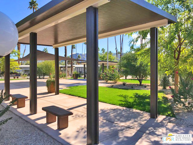 272 Araby Street, Palm Springs CA: https://media.crmls.org/mediaz/efd0e849-f5ce-4c6a-9634-794bdf7f0b7a.jpg