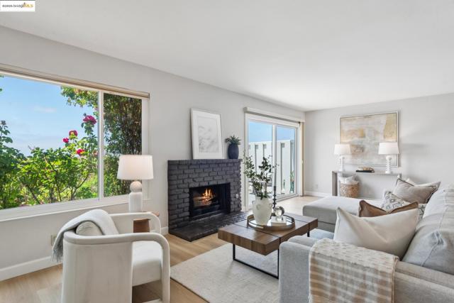 93 Thousand Oaks St, Oakland CA: https://media.crmls.org/mediaz/efd0f61e-c46e-4351-be1e-91445d06c3c2.jpg
