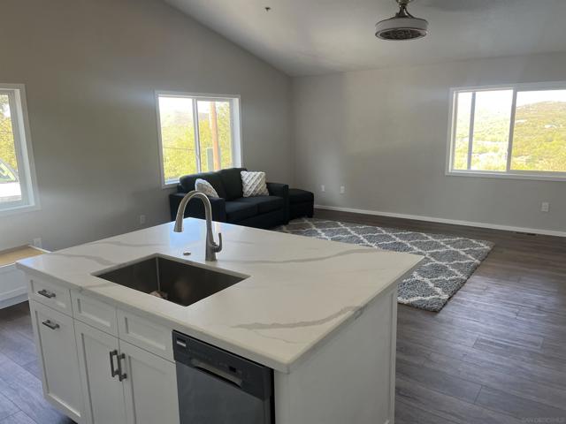 17099 Iron Springs Rd, Julian CA: https://media.crmls.org/mediaz/efd13df9-9e69-4c8c-9536-3d65a422e9b7.jpg