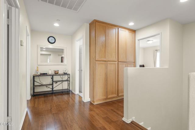 371 Huerta Street, Oxnard CA: https://media.crmls.org/mediaz/efd2fd6f-90c6-45a3-8923-136e88499f2d.jpg