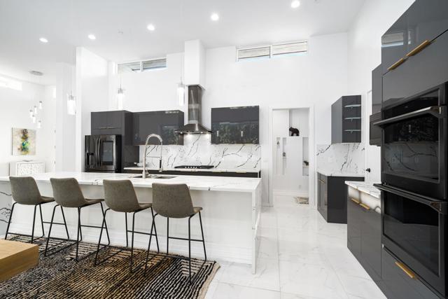 74775 Del Coronado Drive, Palm Desert CA: https://media.crmls.org/mediaz/efd37286-86e2-42b8-a6ef-fb0f3b1b7f08.jpg