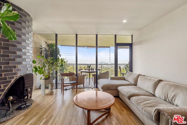 6190 Temple Hill Drive, Los Angeles CA: https://media.crmls.org/mediaz/efd3b040-3b51-43ad-ac5d-98f4ba4ed1b0.jpg