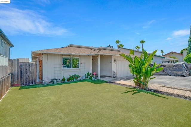 5260 Laguna Ct, Discovery Bay CA: https://media.crmls.org/mediaz/efd405f5-3df0-45f1-be8f-e0785137e0f6.jpg