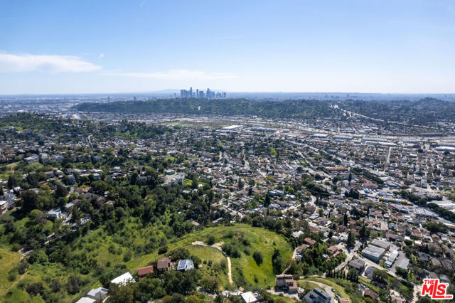 3566 N Paseo Drive, Los Angeles CA: https://media.crmls.org/mediaz/efd406dc-d229-4e8a-8401-f7ba8b2b9d5b.jpg