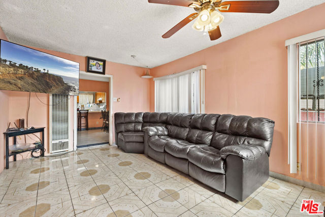 Image 3 for 2907 S Ridgeley Dr, Los Angeles, CA 90016