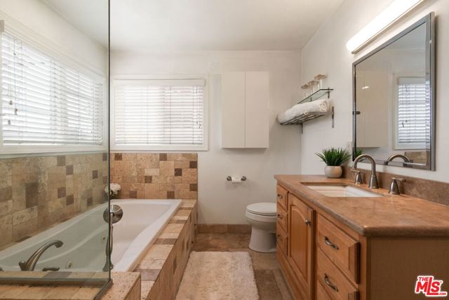 3011 Clune Avenue, Venice CA: https://media.crmls.org/mediaz/efd4839c-5e91-43bd-9b91-8cc89f1f8e46.jpg